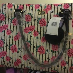 Betsey Johnson Bags - Betsy Johnson New With Tag White Weekender Bag Betsey Johnson Bags - Betsy Johnson New With Tag White Weekender Bag